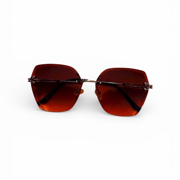 Accessories - Chic Brown Sunglasses
